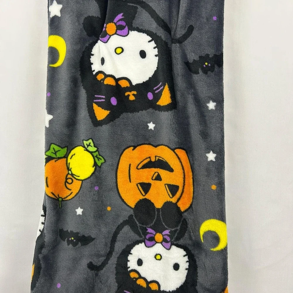 Hello Kitty Halloween Black Cat Jack-O'-Lantern Soft Plush Throw Blanket